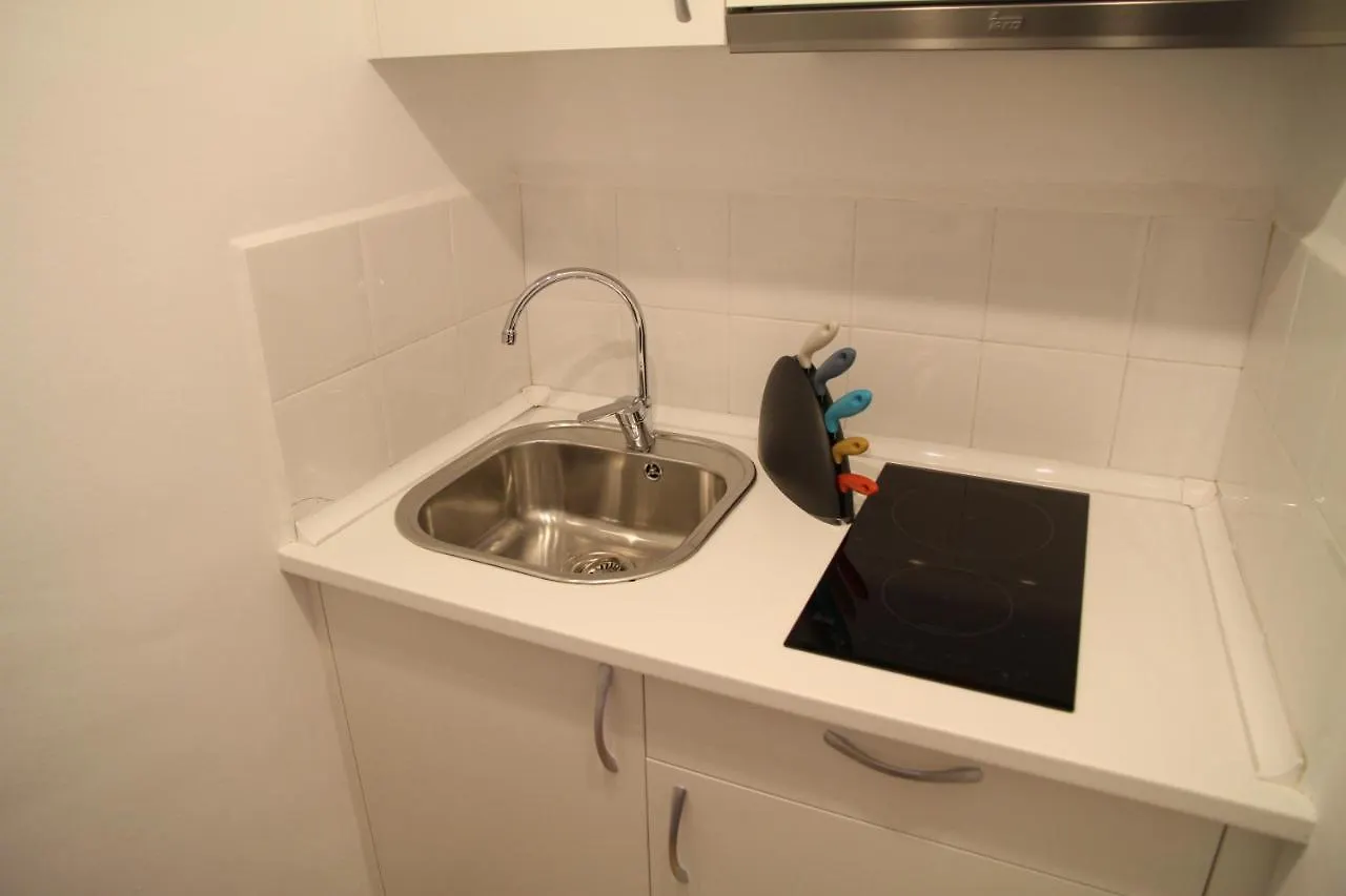 Apartament - Compartir Cadaques 0*,